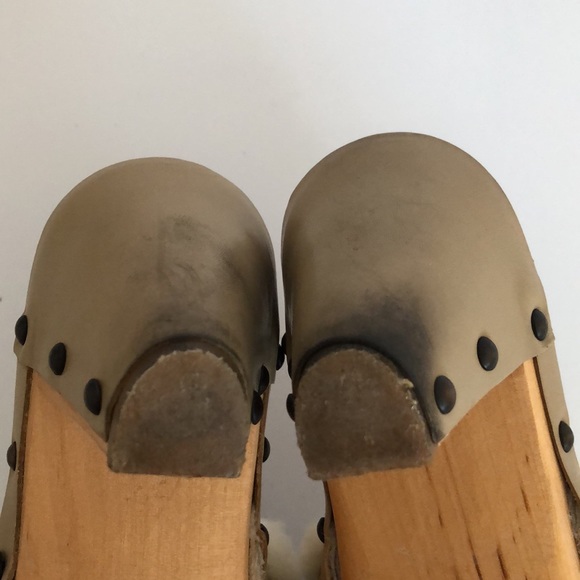 Coach - Picture 6 of 8